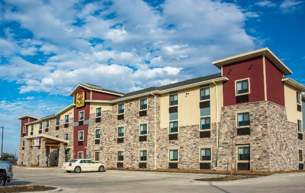 My Place Hotel-Altoona/Des Moines, IA image 1